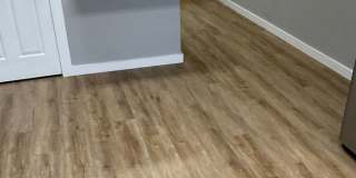 *August 2027* Great Downtown Apartment! One Block from Downtown! Gallery 11