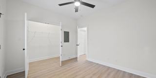 S. 7th St. - 320-330 Gallery 34