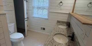 115 Adams Avenue Gallery 88