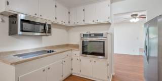 Meticulously Maintained 4 bed Scottsdale Home Gallery 7