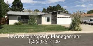 3 Bedroom Home with 2 Car Garage Gallery 1