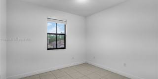 9925 Northwest 10th Street Gallery 5