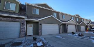 Like-New 3 Bed / 2.5 Bath Townhome in Prime Cedar City Location – Act Fast! Gallery 1