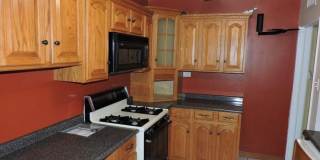 Spacious 3bed 2bath with Large Backyard! Gallery 8