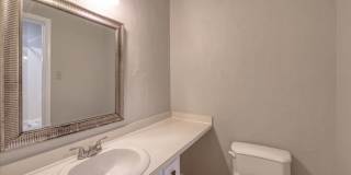 225 Twin Oaks Place Gallery 38
