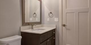 525 East Apartments Gallery 46