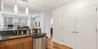 1425 LOCUST STREET Gallery 12
