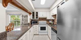 99 Seabreeze Avenue Gallery 8