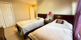 3 bedroom 2.5 bath townhome located in the Windwood Village Gallery 9