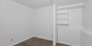 West Oakland 3 Bedroom Flat! Gallery 20