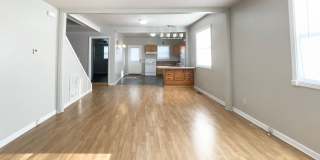 PRELEASING for AUGUST! Close to Campus Gallery 33