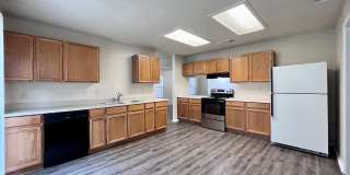Bright and Inviting 2-Story home, conveniently located near to Randolph AFB and SAMMC! Gallery 13