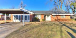 421 Foreman Avenue Gallery 1