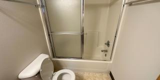 225 Hyland Gallery 30