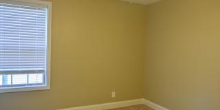 Pet Friendly Three Bedroom with Bonus! Gallery 14