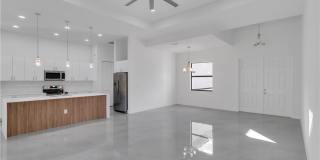 2603 27th Street W Gallery 17