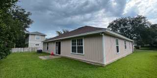4 Bed 3 Bath Home. Over 2,400 sqft Near Jacksonville Beach. Amenities, Bonus Room, Guarded Gate. Pet Friendly Gallery 3