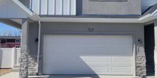 116 East 730 North Upstairs - 1 Gallery 1