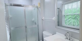 4BR/2.5BA  | Newly Flooring | Garage | Gated back yard Gallery 12