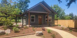 395 S Mountain Ave Gallery 1