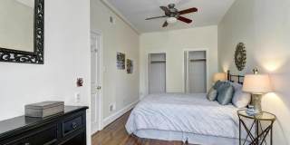 Spacious + Bright 1 Bedroom in Capitol Hill! Gallery 10