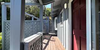 Three bedroom, two bathroom home with gorgeous views and sunroom for rent in the hills of Fairfax! Gallery 4