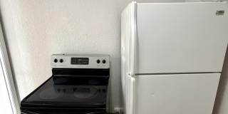 711 NE 14 Street unit: Studio Gallery 9