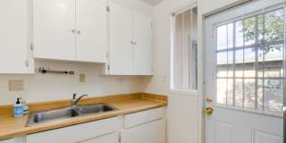 Charming 1-bedroom, 1-bath home in Tucsons most iconic neighborhood! Gallery 8