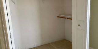 Luxury Living in The Knolls Gallery 28