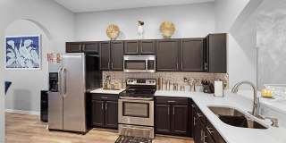 Energy-Efficient 3 Bed, 2 Bath Home on a Quiet Cul-de-Sac Gallery 10
