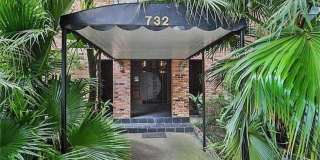 Renovated Condo steps from Maple Street & St Charles! Gallery 12