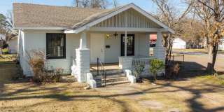 Freshly Updated 3 Bedroom House Freshly Updated 3 Bedroom House Gallery 1