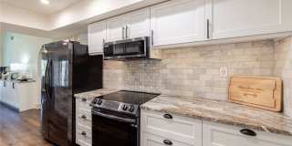 2507 LAKEVIEW Drive Gallery 17