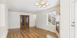 Bright & Spacious 3-Bedroom Apartment Gallery 8