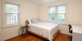 FULLY Furnished Plaza Condo Gallery 12