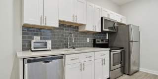 1522-1532 W Girard Ave Gallery 1