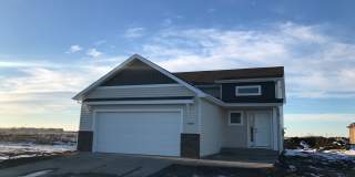 4 Bed 3 Bath Single Family Home Gallery 1