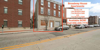 Beautiful Gut Renovated 2 Bed/2.5 Bath Apartment on Broadway Avenue in Camden! Gallery 1
