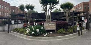 2BD/2BA Condo located Downtown! Gallery 1