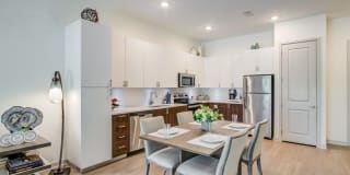 5 Points Northshore Gallery 4