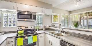 The Grove Gallery 17