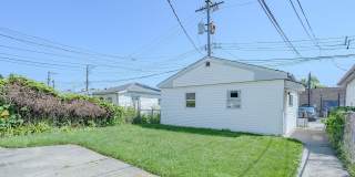 5515 N Monitor Avenue Gallery 18