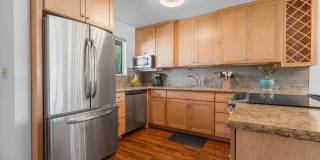 308 River Street Gallery 2