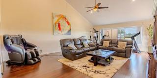 Beautifully renovated courtyard townhome in the heart of Corpus Christi Gallery 20