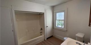 313 Main Street unit: 1 Gallery 4