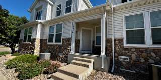 2 Bed 3 Bath Townhome on Dublin & Powers Gallery 1