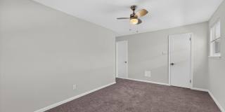 2261 STRAHLE Street Gallery 20