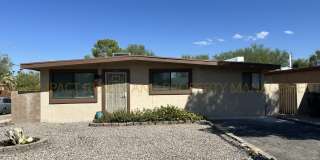 5223 East Lee Street Gallery 1