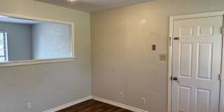 4 Bed, 2 Bath Home on Cul-de-sac Gallery 9