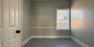 728 West 39th Street Gallery 21